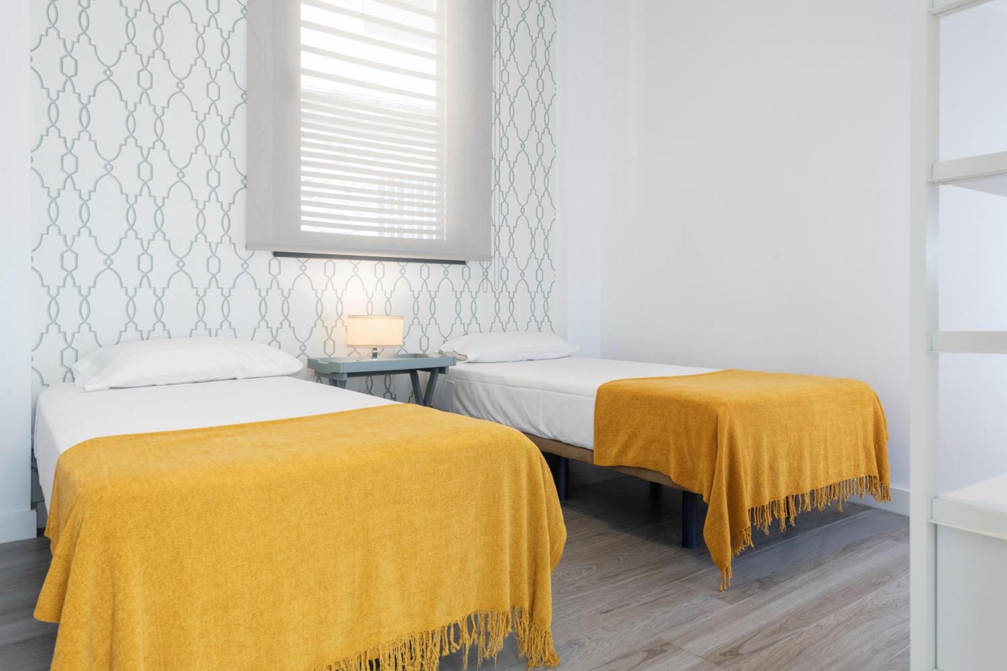 Suites Maestranza - Herreria By Magno Apartments Sevilla Exteriör bild