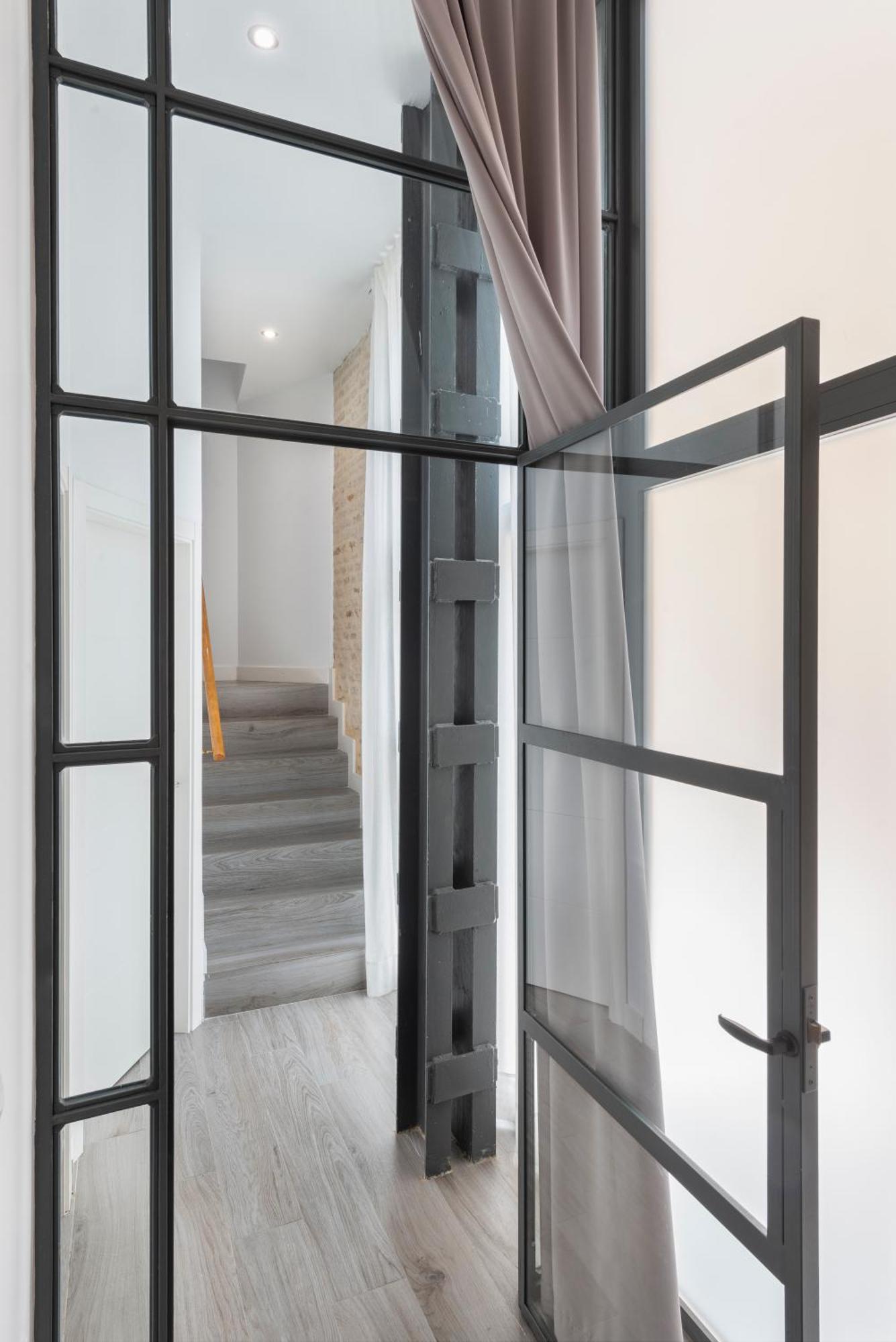 Suites Maestranza - Herreria By Magno Apartments Sevilla Rum bild